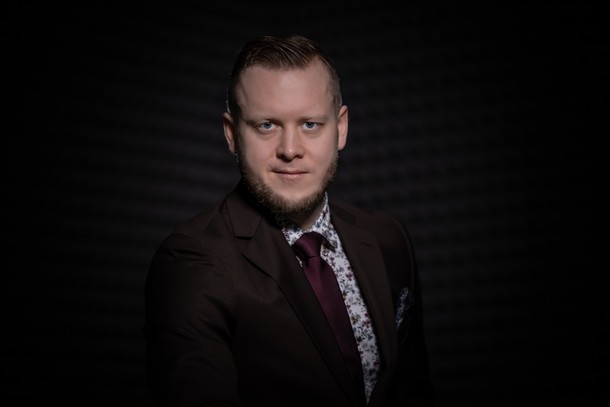 Dr Aleksander Olech jest analitykiem specjalizującym się w bezpieczeństwie narodowym, współpracownikiem NATO, redaktorem naczelnym portalu Defence24.com