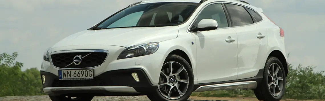 VOLVO V40 Cross Country