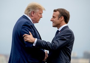 Donald Tramp i Emanuel Makron