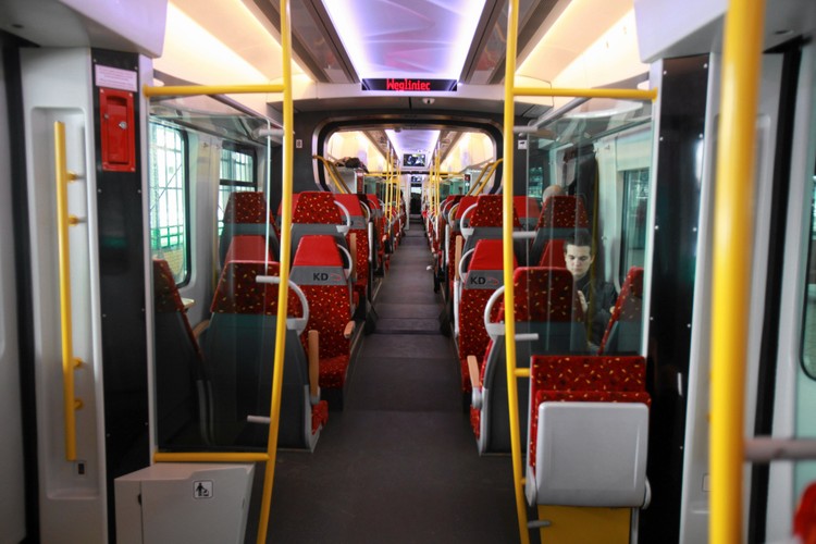 Nowy nabytek Kolei Dolnośląskich - pociag ' Impuls ' firmy Newag (4)