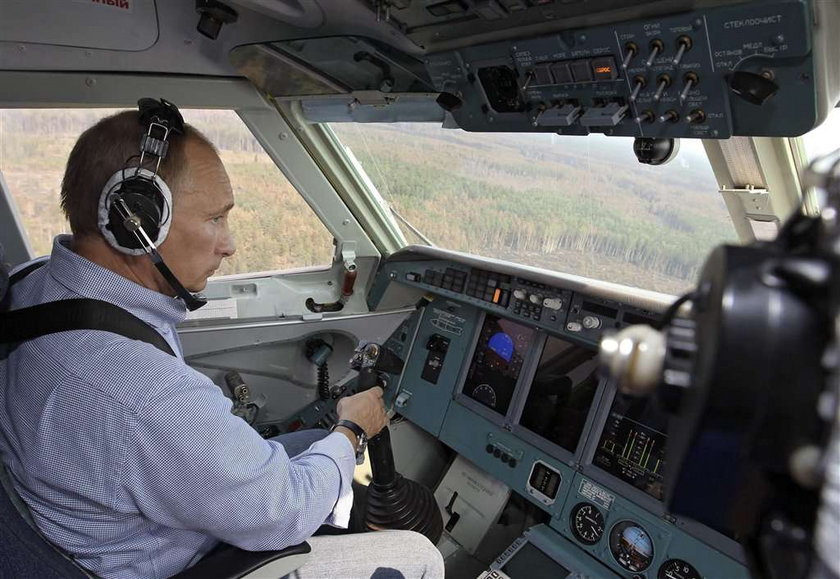Putin za sterami samolotu