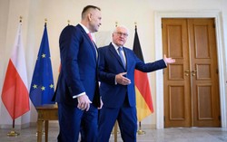 "Der Spiegel" zwraca uwagę na "dziwną" propozycję Nawrockiego. "To nie ma związku"