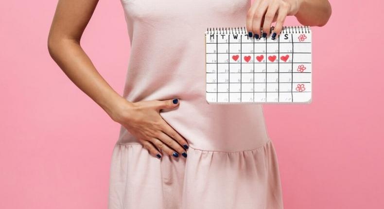 When you know how to calculate your ovulation, you can time your pregnancy. In contrast, a person who wants to avoid getting pregnant could make a mistake if a few factors are not considered in calculating ovulation. Read this article to learn more.