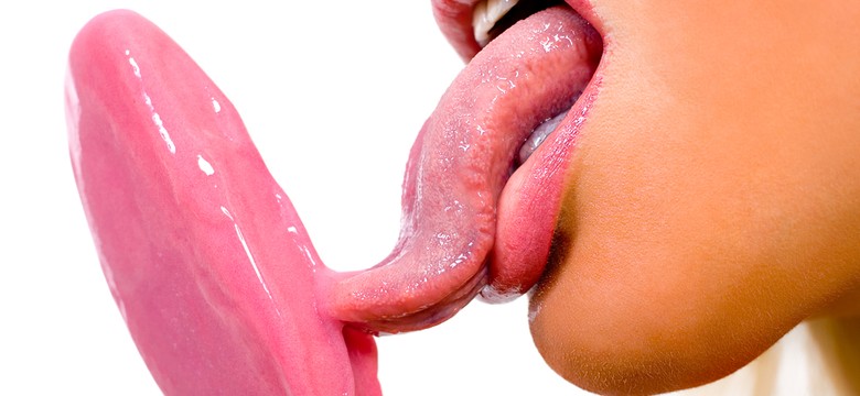 Nieznana strona seksu oralnego: co ślina kobiety robi z męskim nasieniem