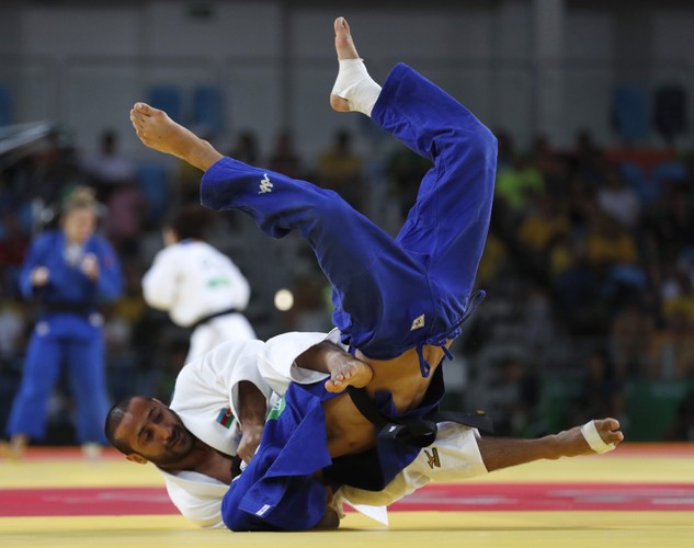 Na tatami w Rio de Janeiro nikt się nie oszczędza. Efektowne rzuty esencją judo