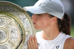 Iga Świątek zachwyciła podczas balu na Wimbledonie. Tak się prezentowała [FOTO]