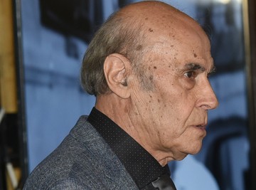 "Njegov brat je preminuo, takođe!" Voditelj se oprostio od Andrije Bajića