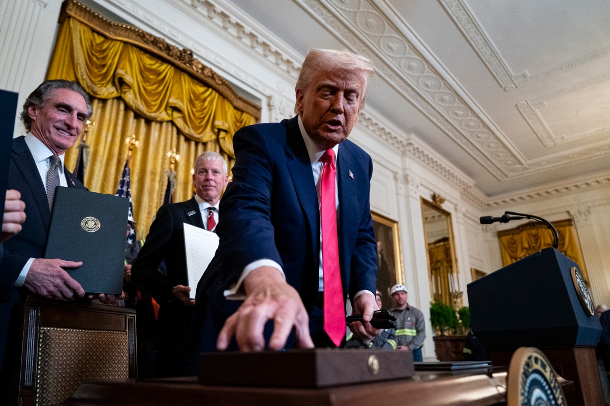 Trump: zwiększam cła na Chiny do 125 proc. Zawieszam taryfy dla innych państw na 90 dni