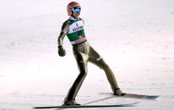 PŚ w skokach: Kubacki ósmy, Kot, Stoch i Hula jeszcze dalej. W Kuusamo najlepszy był Damjan