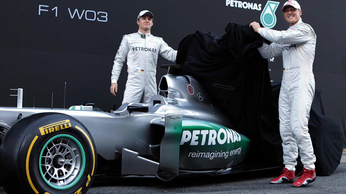 Zespół Mercedes jako ostatnia ekipa z czołówki pokazał swój tegoroczny samochód. Model W03, którym ścigać się będą Michael Schumacher i Nico Rosberg, oficjalnie zaprezentowano w Barcelonie, gdzie dziś rusza druga tura przedsezonowych testów.