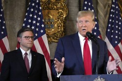 Trump zaskoczył? "Rozważa" pomoc dla Ukrainy