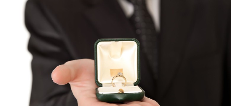 Zaręczyliście się w święta? Formalności załatwicie online