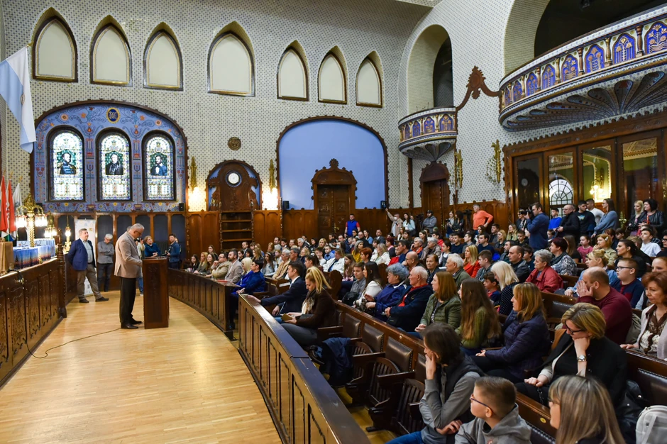 Gradonačelnik Bakić uručio priznanja mladim matematičarima