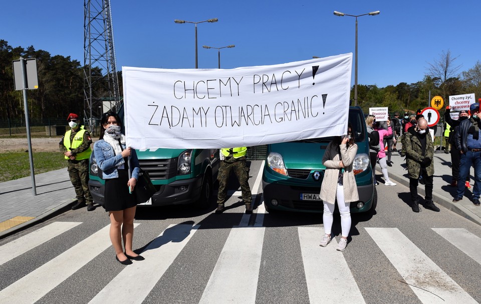 Koronawirus w Polsce. Manifestacja branży turystycznej w Świnoujściu