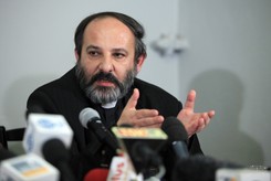 Ks. Isakowicz-Zaleski: Kardynał Dziwisz prosił bym nie opisywał skandali obyczajowych