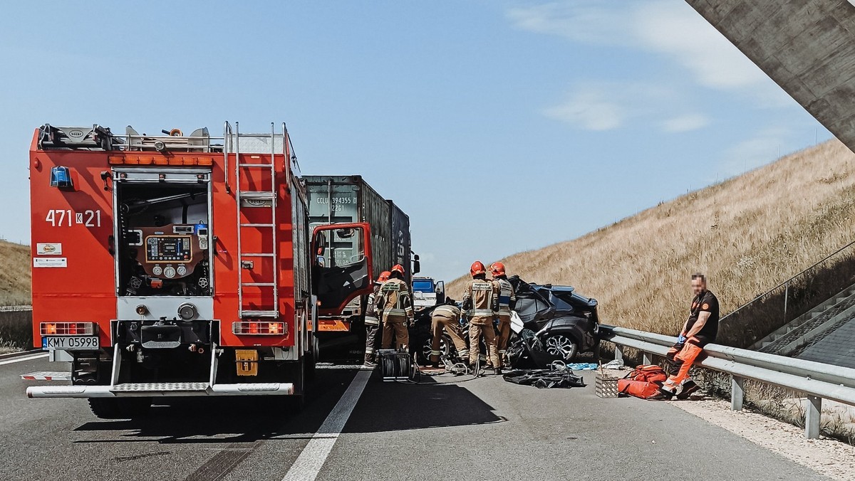 Wypadek na zakopiance. Jedna osoba nie żyje