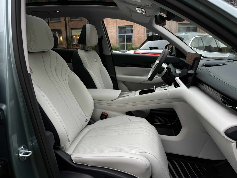 Geely EX5