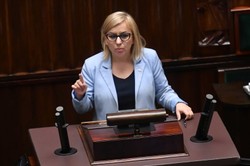 Poseł Solidarnej Polski oburzony słowami Pauliny Hennig-Kloski. "Pani nie jest żadną patriotką"
