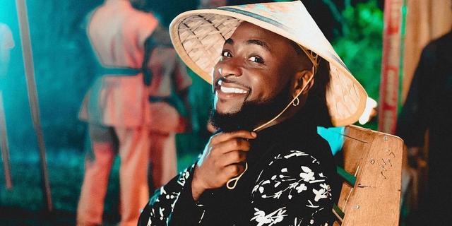 Davido raises over N50M in less than an hour on Twitter after tweeting his account details | Pulse Nigeria