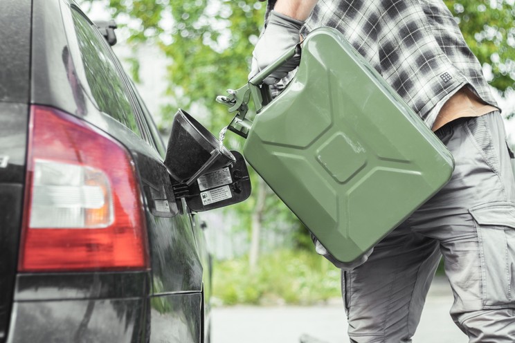 Storage of a can of gasoline is easy to solve / Photo: Shutterstock