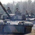 Morawiecki znajdzie dodatkowe miliardy na wojsko już od przyszłego roku