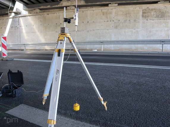 Na wiaduktach nad ul. Lechicką przeprowadzono próby obciążeniowe fot. PIM