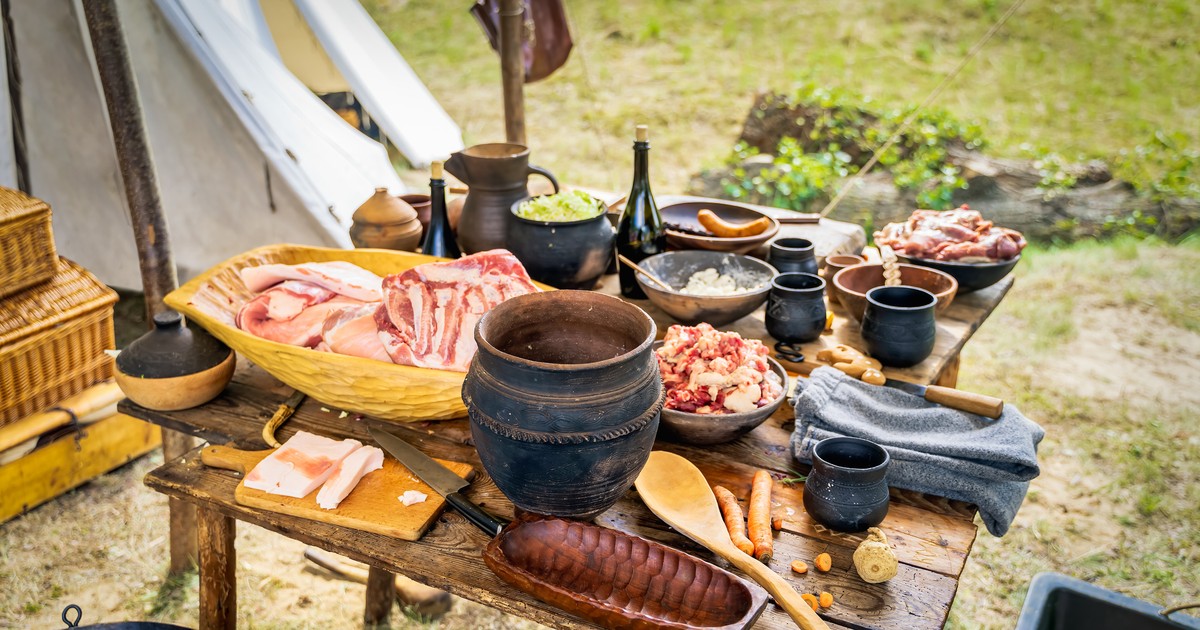 Sekrety kuchni pierwszych Piastów. "Dowiedzieli się, iż krew tego Boga można zrobić z wina, ale już nie z piwa"