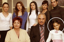 Sećate se MALE AJŠE iz serije "Kad lišće pada"? Odustala je od glume, završila TEŽAK FAKULTET i danas je prava LEPOTICA