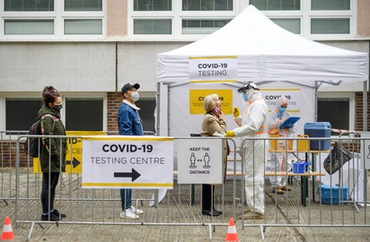 Ingyenes koronavírus-szűrés Budán - mutatjuk a helyszíneket!