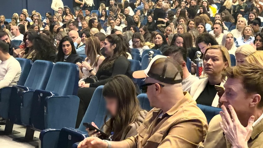 Sale Tropiko sa ćerkom