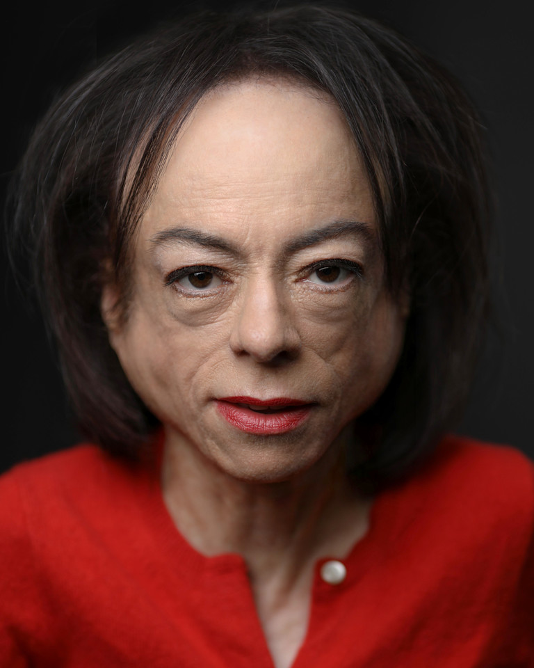 Liz Carr jako Fenn