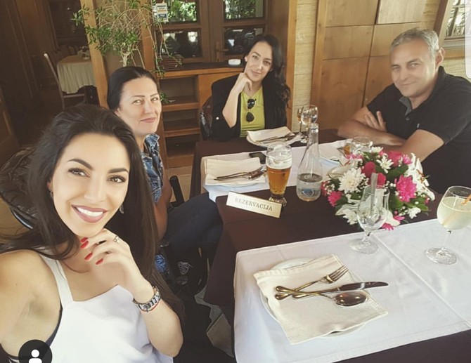 Ivana sa porodicom