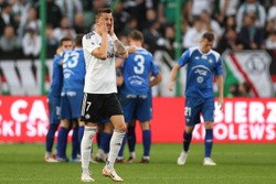 Legia przegrała czwarty ligowy mecz z rzędu. To już nie kryzys, tylko kataklizm [WIDEO]