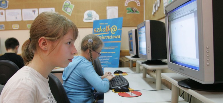 Szkolne podręczniki za darmo z internetu?