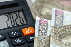 Tyle wyniosła przeciętna emerytura i renta. Są nowe dane [KWOTY]