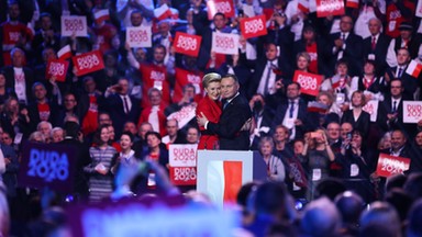 Andrzej Duda zainaugurował kampanię wyborczą. Towarzyszyła mu żona i córka