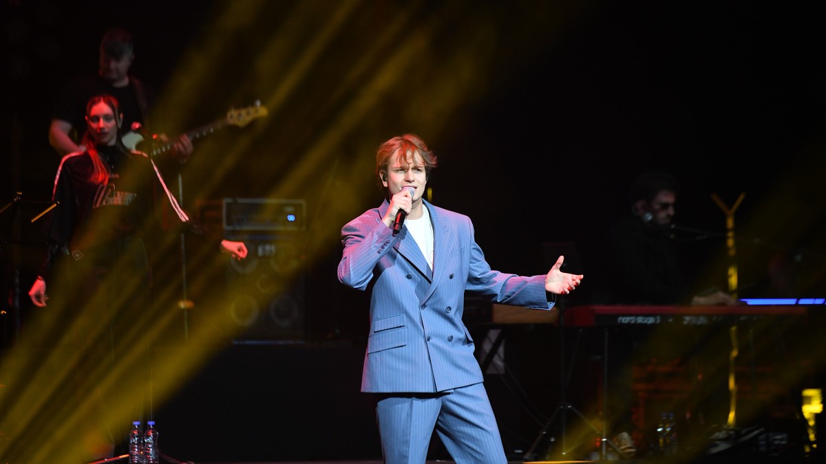 JAKOV JOZINOVIĆ PREKINUO BEOGRADSKI KONCERT, METEŽ U PUBLICI 