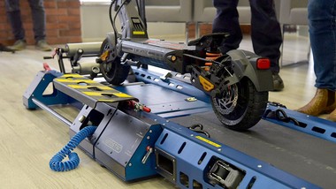 zakaz jazdy dzieci na e-hulajnogach. będą mandaty