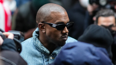 Kanye West  "porywa" i "zakopuje żywcem" Pete'a Davidsona. Klip zaniepokoił fanów Kim Kardashian