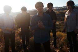 The Coral wyśpiewa wszystko o przekleństwach miłości