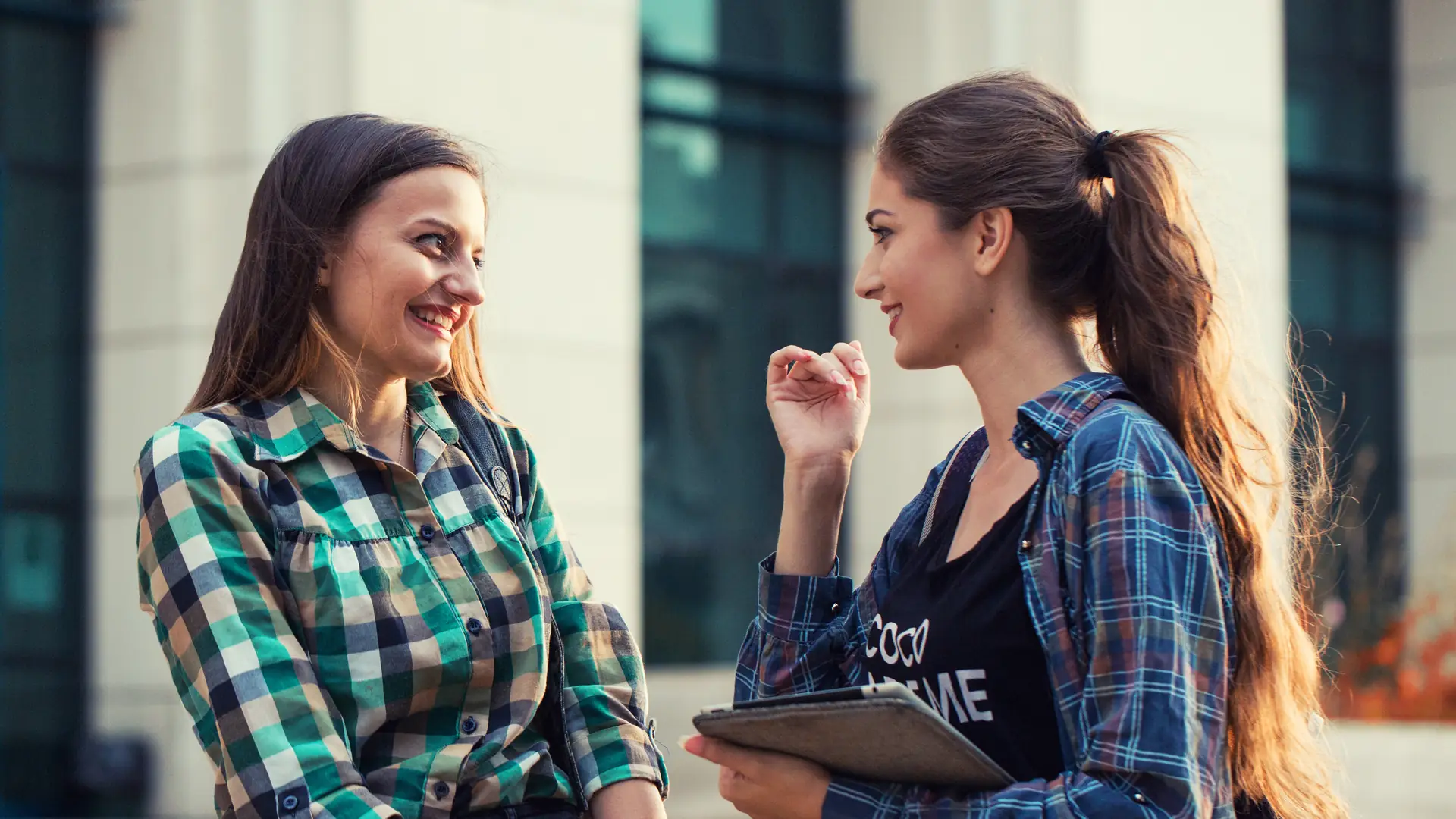 Small talk może ujawnić kluczowe cechy osobowości. Wystarczą zaledwie cztery minuty