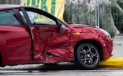 Joanna Brodzik rozbiła samochód. W dniu kraksy z taśmy zjechało nowe auto dla aktorki [FOTO]