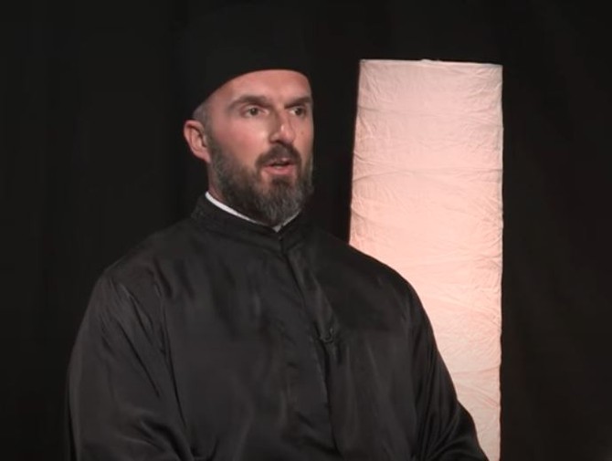 Sveštenik Aleksandar Čavka smatra da su propisi koji se odnose na nepričešćivanje u toku menstrualnog ciklusa bili praktične prirode