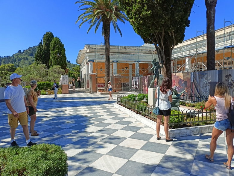 Achilleion to pałac zbudowany w Gastouri na wyspie Korfu dla cesarzowej Elżbiety Austriackiej, znanej również jako Sisi