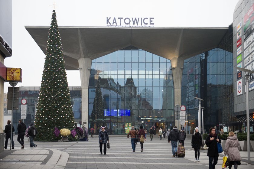 Katowice. Wstrzymana przebudowa dworca kolejowego