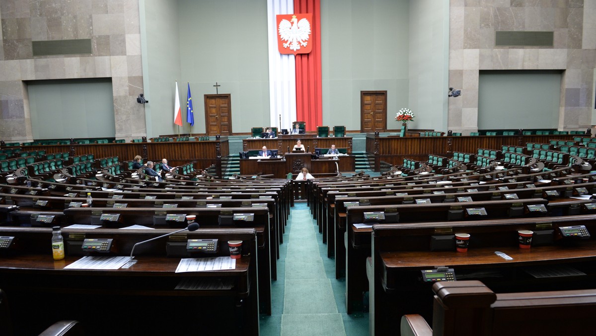 WARSZAWA POSIEDZENIE SEJMU (ławy poselskie)