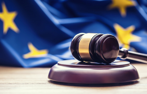 24 września Komisja Europejska poinformowała, że unijni komisarze podjęli decyzję o skierowaniu do TSUE skargi przeciwko Polsce w związku z zapisami ustawy o SN.