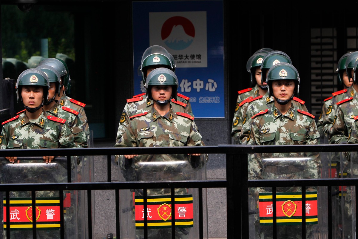 Ochrona przed ambasadą Japonii w Pekinie