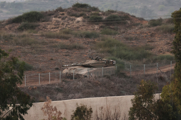 Izraelski czołg na granicy ze Strefą Gazy