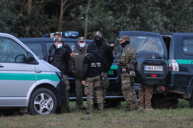 Straż graniczna w pobliżu miejscowości Usnarz Górny k. Krynek